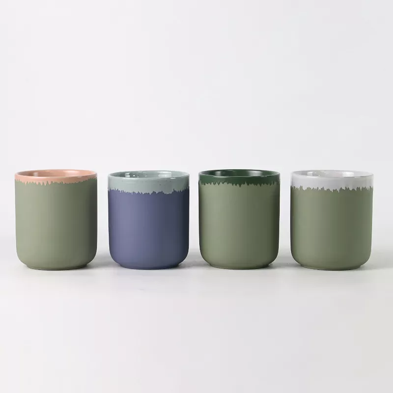 Portacandele in ceramica con finitura colore naturale