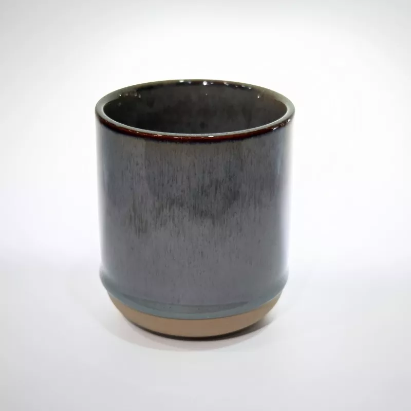 Tazza grigia da viaggio in ceramica semplice e moderna Tazza grigia da viaggio in ceramica semplice e moderna